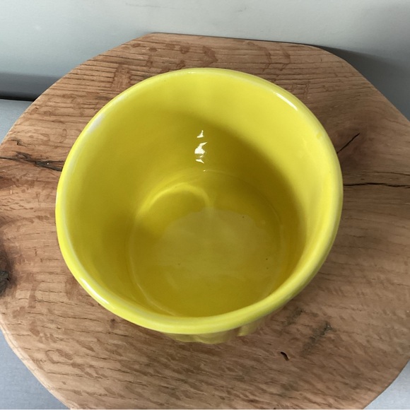 🟡 Vintage - McCoy Floraline Brilliant Yellow Planter / Pot - Circa 1960s - Rare - Picture 7 of 16